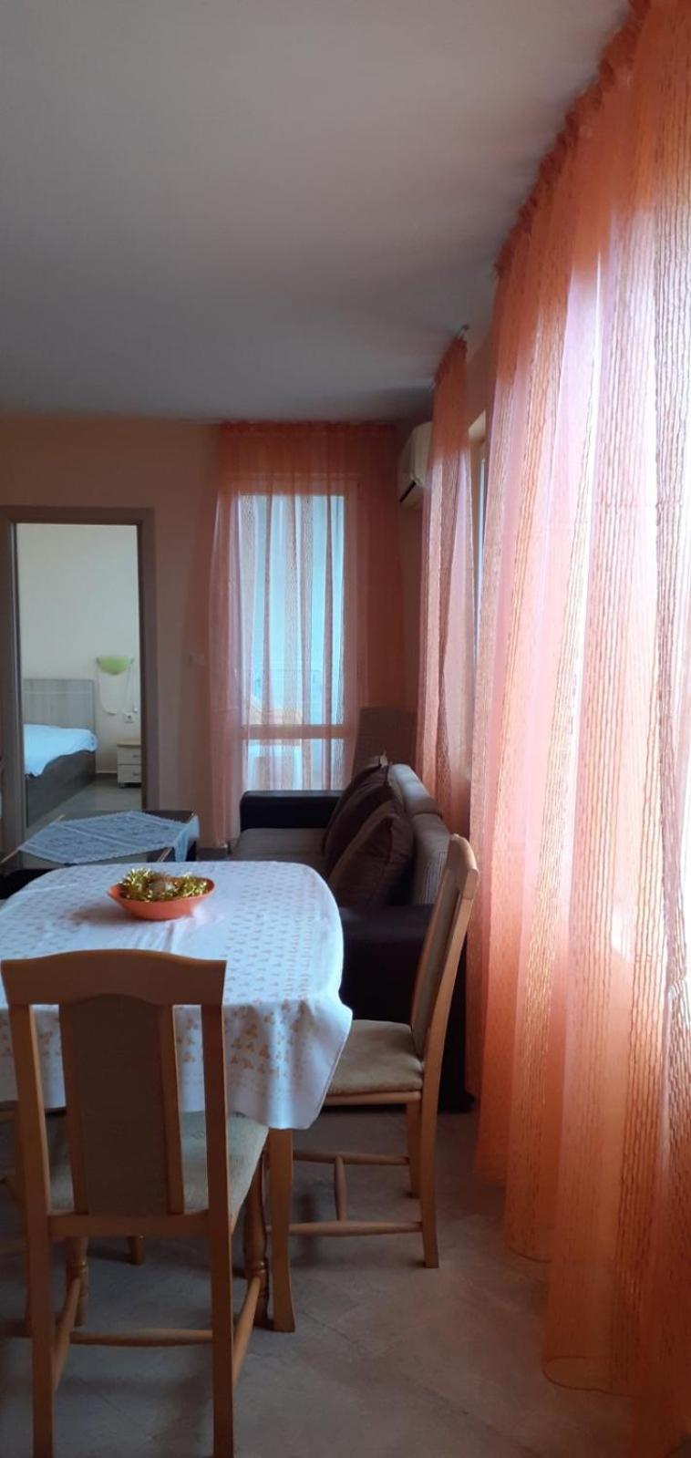 Apartments Sea Sounds Поморие Экстерьер фото