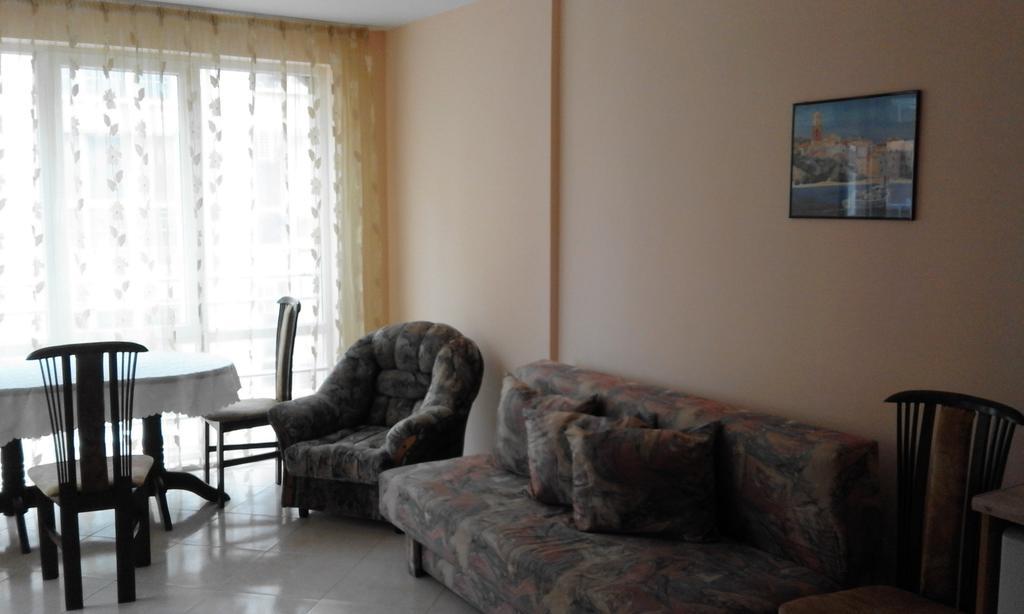 Apartments Sea Sounds Поморие Экстерьер фото