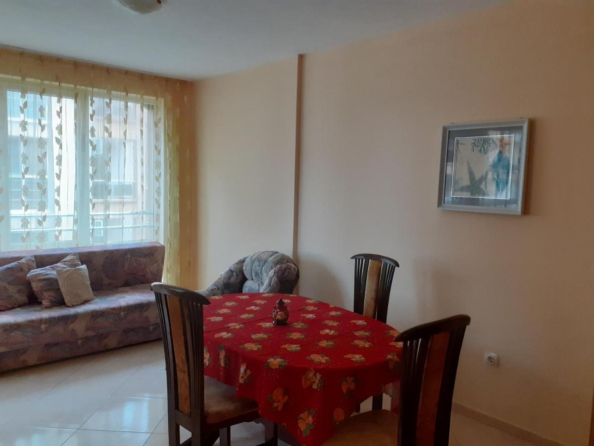 Apartments Sea Sounds Поморие Экстерьер фото