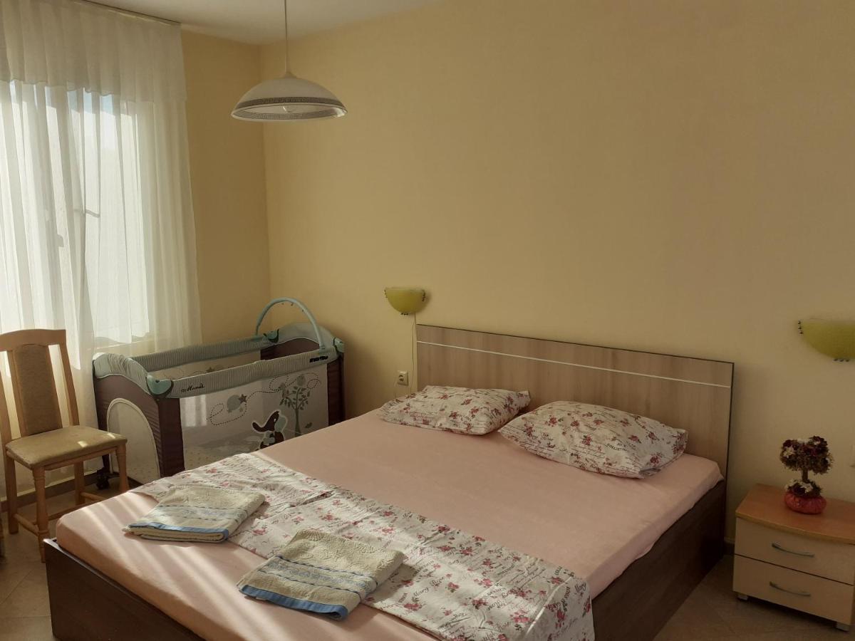 Apartments Sea Sounds Поморие Экстерьер фото